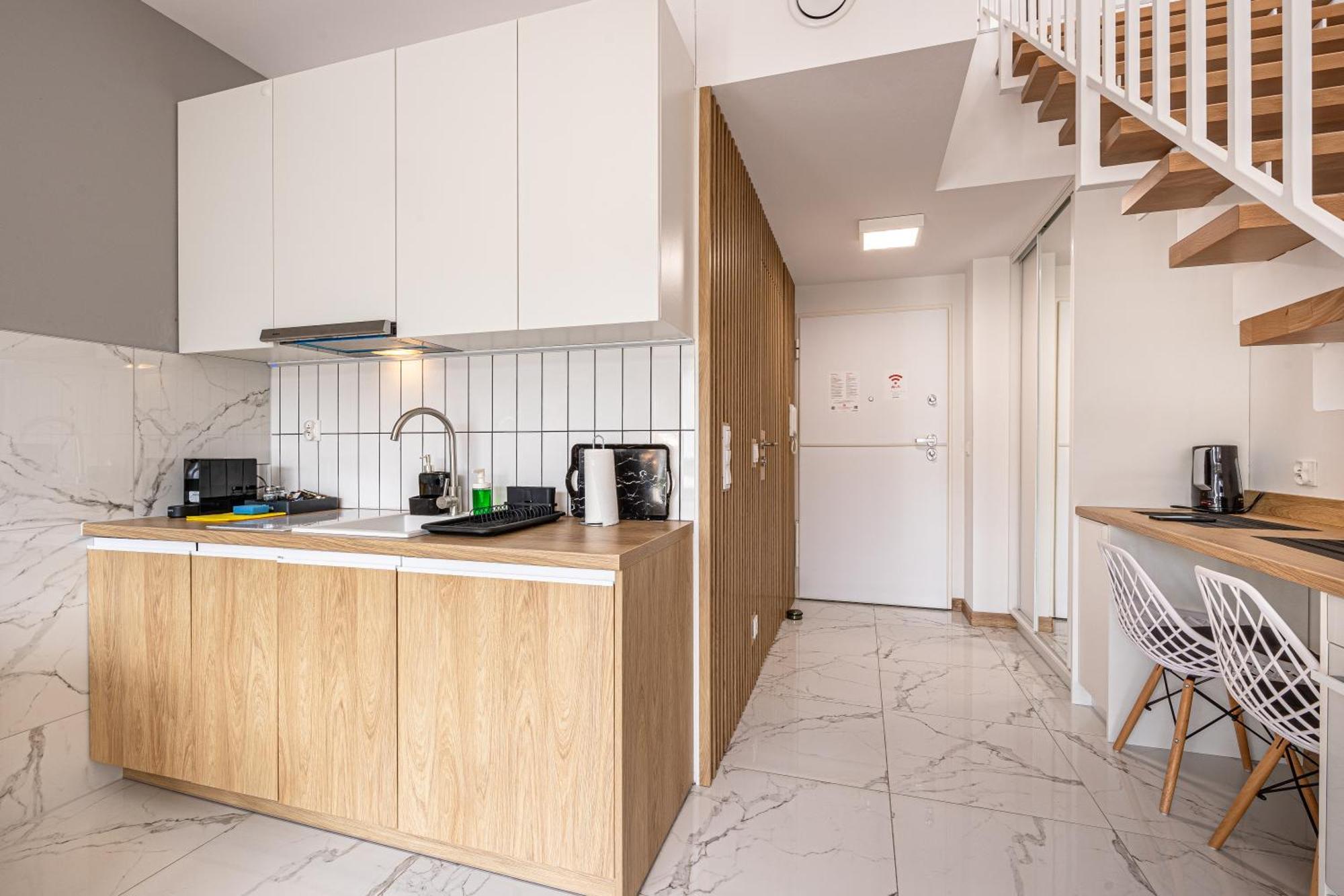 Rentplanet - Slonimskiego Ii Apartment